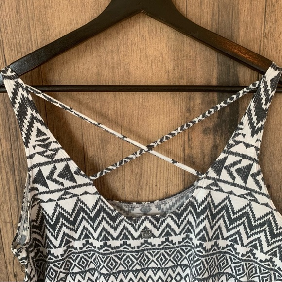 Womens Medium Billabong Black & White Tank - Picture 2 of 9